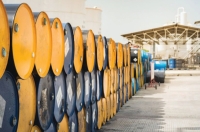 مجموعة عسكرية تهدد بإغلاق جميع منشآت النفط في ليبيا- مشاع إبداعي