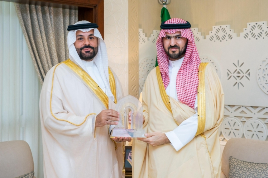 نائب أمير الشرقية يستقبل رئيس مجلس إدارة الهيئة السعودية للمقاولين 