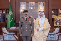 الأمير سعود بن طلال يقلّد مدير شرطة الأحساء رتبته الجديدة - اليوم 