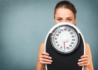 أسباب زيادة الوزن تشمل التغذية غير المتوازنة والعوامل الوراثية (اليوم)