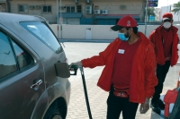 التزام محطات الوقود بالإجراءات- اليوم