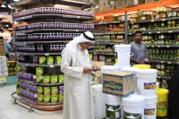صور| الأحساء.. حركة شرائية نشطة بالأسواق مع قرب شهر رمضان
