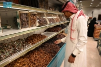 أسواق الشرقية تشهد إقبالًا لاقتناء التمور مع دخول شهر رمضان - واس