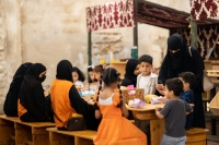 "نكهات مناطقنا".. تجارب طهي حية تثري ليالي رمضان