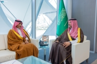 الأمير فيصل بن سلمان يبحث مع "الدوسري" تعاون مكتبة الملك فهد و"الإعلام"