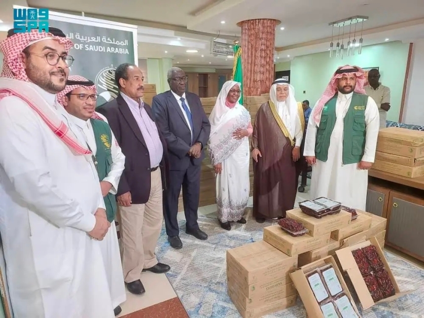 125 طناً من التمور هدية المملكة إلى جمهورية السودان - واس