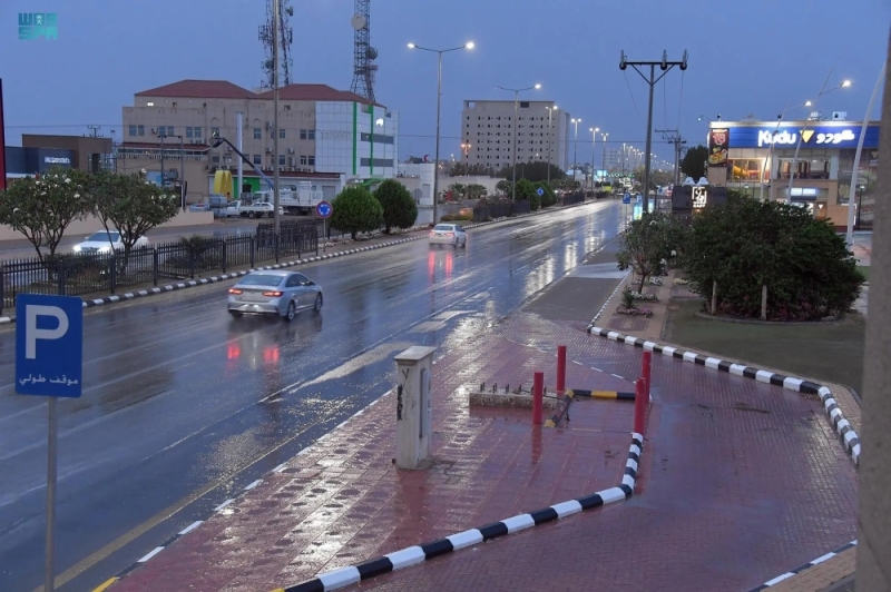 طقس السعودية .. أمطار على أغلب المناطق وإنذار أحمر بمكة وعسير