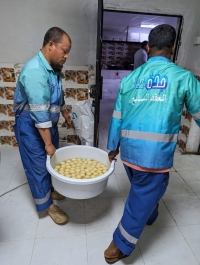 إغلاق معمل يستخدم مواد منتهية الصلاحية لإعداد الحلويات في جدة 