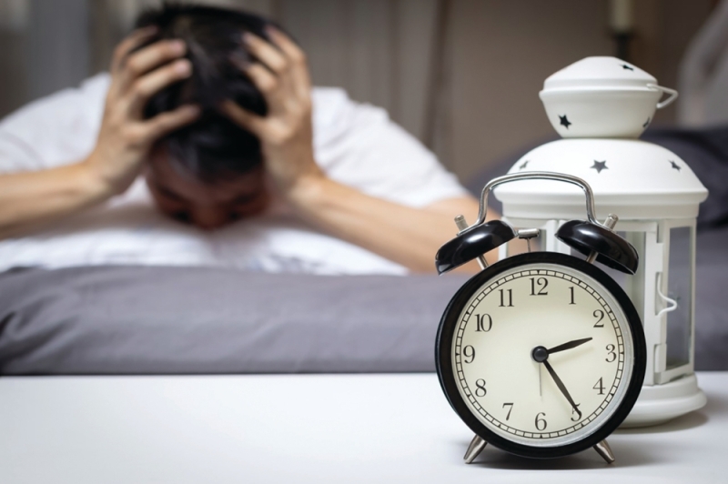 دراسة تكشف أضرار قلة النوم على صحتك.. احذرها