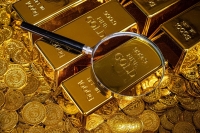 الذهب يتخطى 2300 دولار بدفعة من توقعات خفض الفائدة
