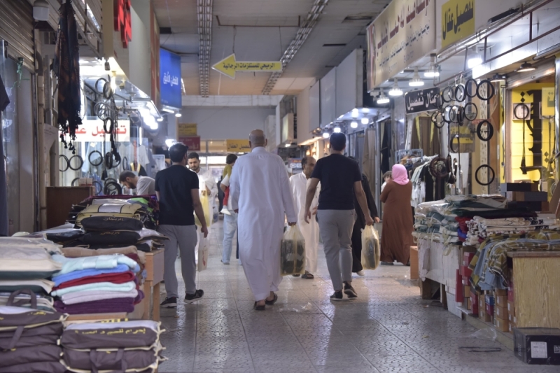 التسوق في اللحظات الأخيرة آخر ليالي رمضان