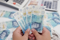 ارتفاع الجنيه الإسترليني مقابل الدولار بزيادة 0.12 % - رويترز