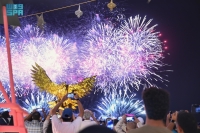 شاهد| الألعاب النارية تزين سماء المملكة احتفالًا بعيد الفطر المبارك