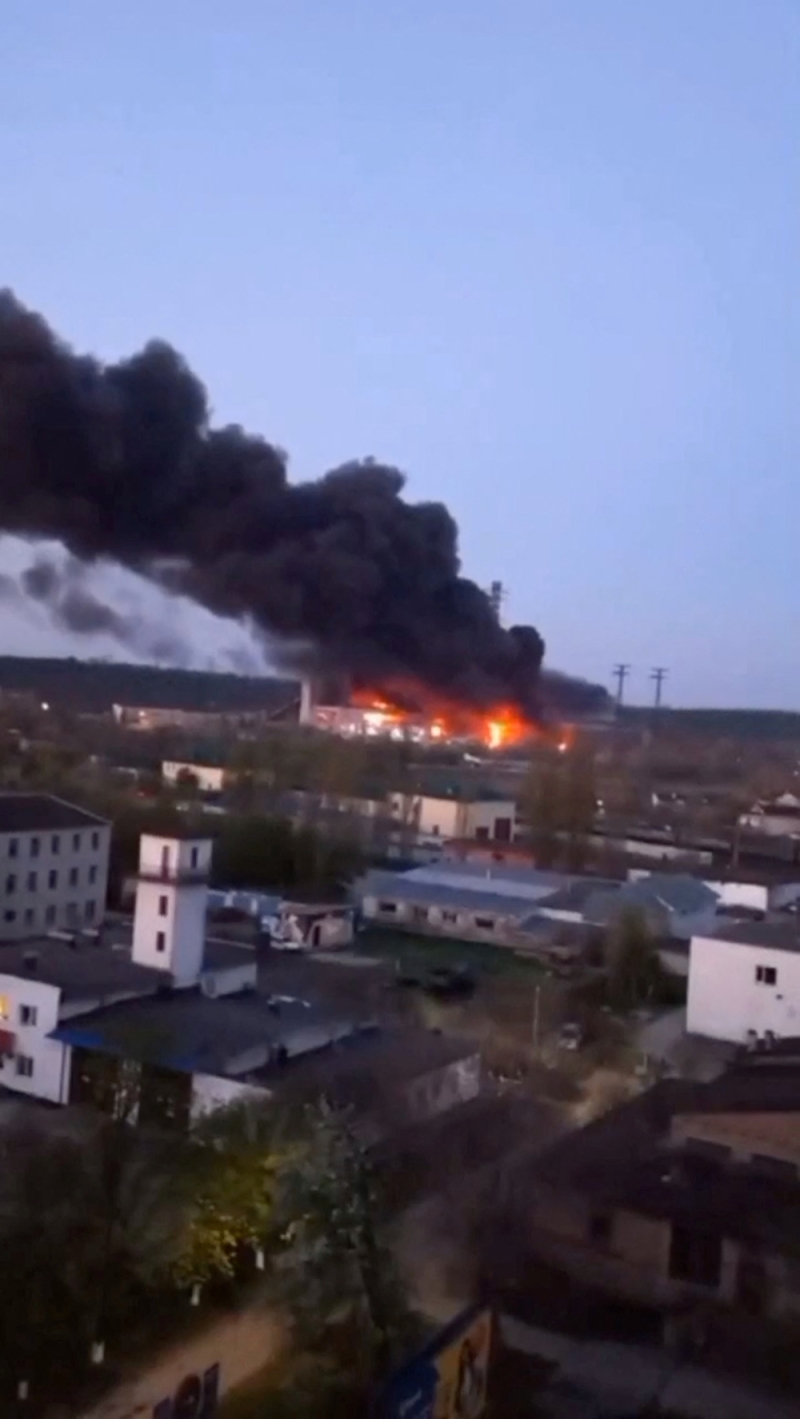 الحرب مشتعلة.. ضربات جوية روسية متتالية في كييف