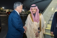 وزير الخارجية يصل طشقند للمشاركة في الاجتماع الوزاري لدول الخليج وآسيا الوسطى - إكس الخارجية