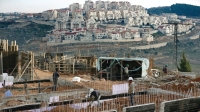 الاحتلال يتوسع في بناء المستوطنات على الأراضي الفلسطينية - أرشيفية BBC News