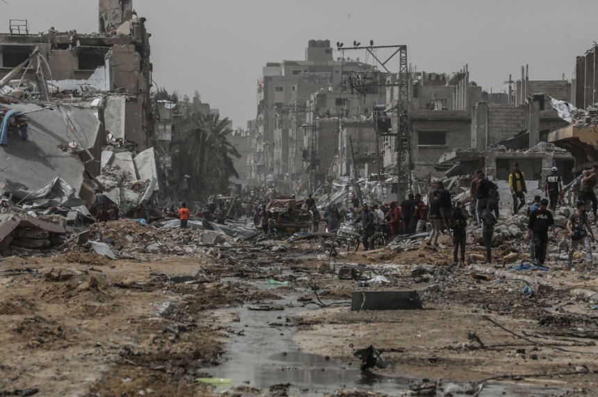 الدمار يخيم على قطاع غزة- رويترز