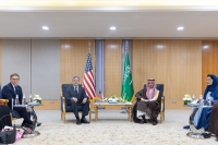 وزير الخارجية يلتقي نظيره الأمريكي ويناقش الأوضاع بقطاع غزة ورفح 