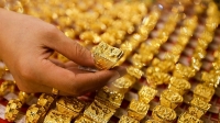 رغم انخفاض الأسعار.. سوق الذهب يمر بأفضل بداية عام منذ 8 سنوات