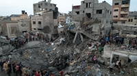 طائرات الاحتلال الإسرائيلي تقصف مخيم النصيرات وسط مدينة غزة - وفا