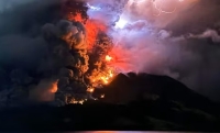 إندونيسيا.. تعليمات عاجلة للمتضررين من ثوران بركان روانج
