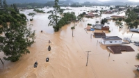 كارثة غير مسبوقة.. ارتفاع ضحايا الفيضانات جنوب البرازيل