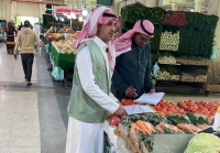 رفع استعدادات سوق الطائف لاستقبال موسم الفاكهة الصيفية