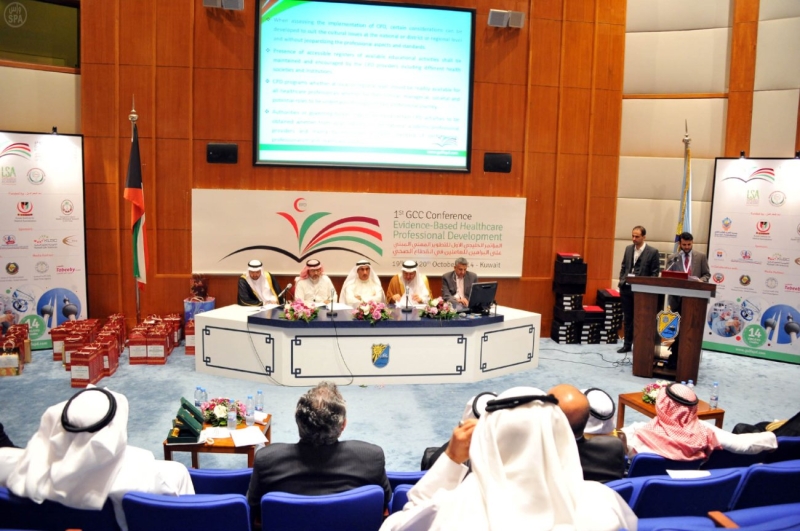 افتتاح مؤتمر تطوير العمل الصحي الخليجي بالبراهين في الكويت 