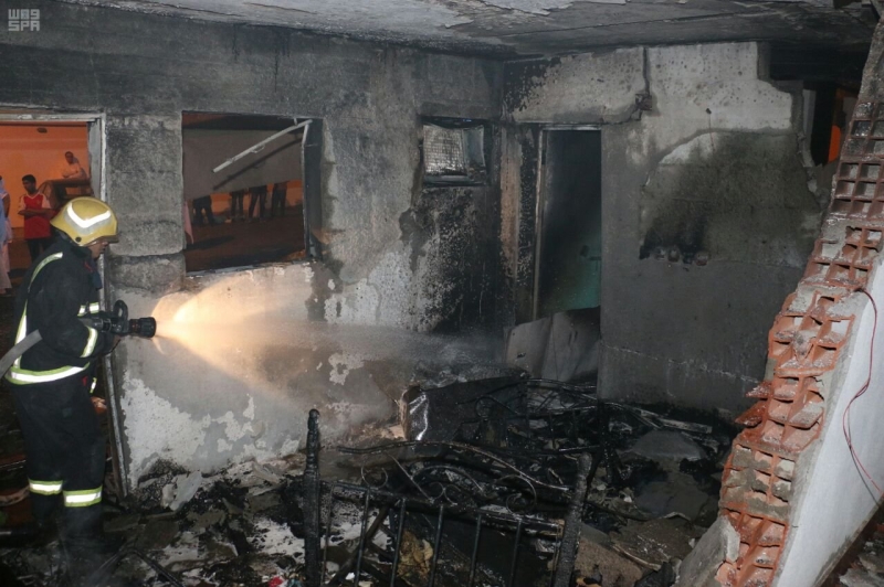 نشوب حريق في منزل بحي العوالي نتيجة انفجار غاز بداخل غرفة حارس
