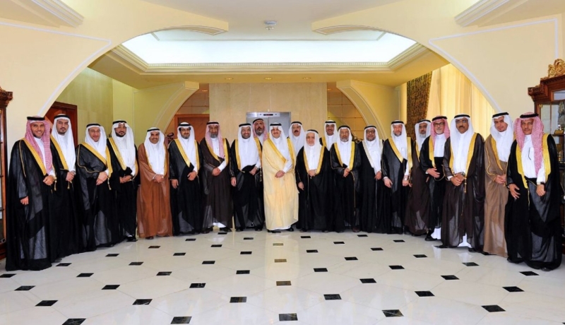 أمير المنطقة الشرقية يستقبل مدير جامعة الملك فهد للبترول والمعادن
