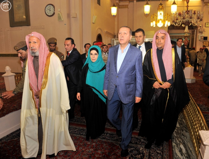 الرئيس التركي رجب طيب أردوغان يزور المسجد النبوي

