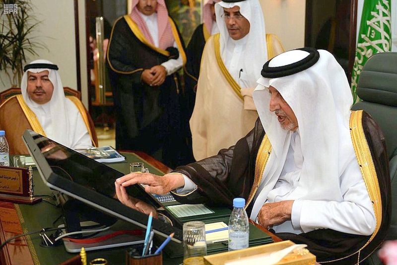 أمير مكة يعلن البدء في تنفيذ مشروعات الطائف الجديد

