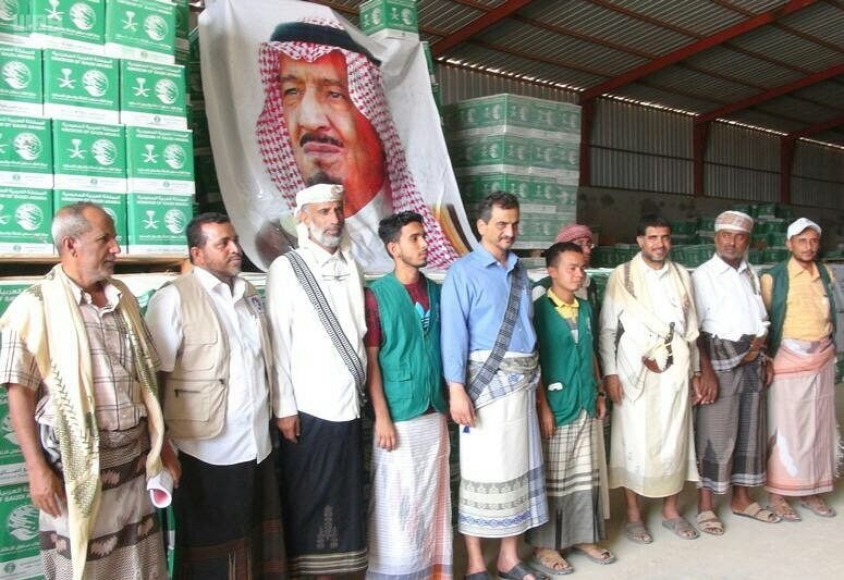 مركز الملك سلمان للإغاثة يوزع 30 ألف سلة غذائية في محافظة شبوه اليمنية
