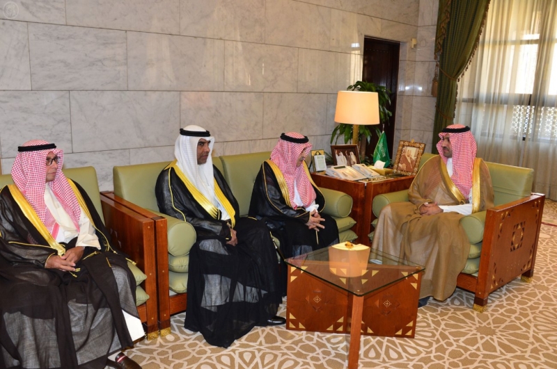 أمير الرياض يستقبل رئيس هيئة نزاهة وعدداً من مسؤولي الرقابة بدول الخليج 