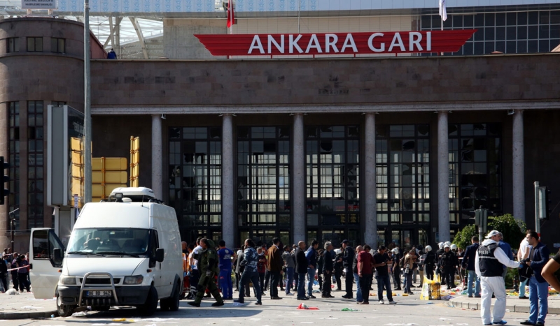 30 قتيلا و 126 مصابا في انفجارين وسط العاصمة التركية