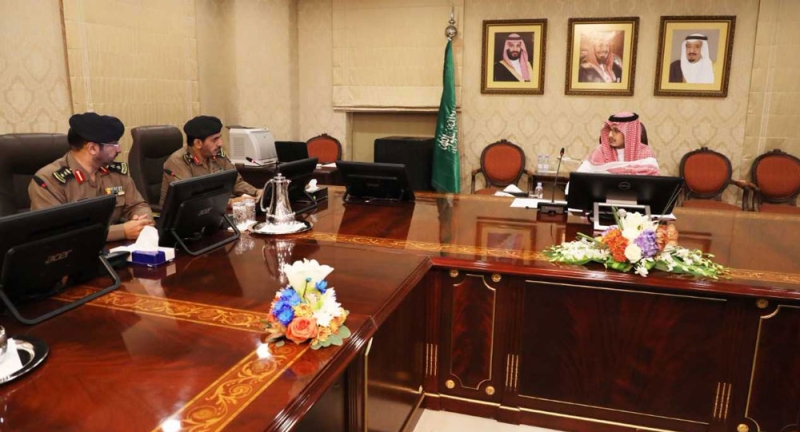 الأمير أحمد بن فهد خلال الاجتماع (اليوم)