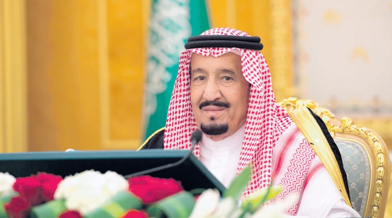 السعوديون يجددون البيعة للملك في الذكرى الثالثة ويحتفلون بالإنجازات
