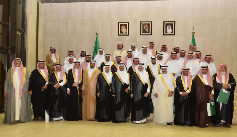  الأمير سعود بن نايف يكرّم متقاعدي إمارة المنطقة الشرقية