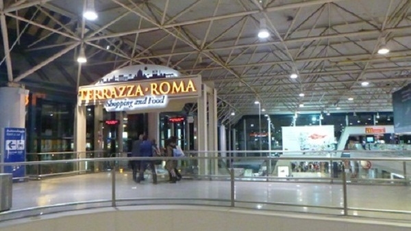 إغلاق المطار الرئيسي في العاصمة الإيطالية بعد اندلاع حريق