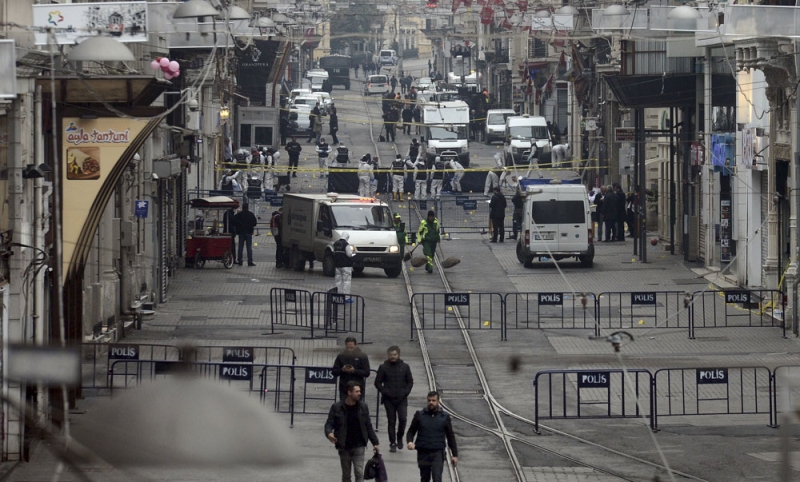 وزير الداخلية التركي: الانتحاري الذي نفذ هجوم اسطنبول ينتمي إلى داعش 