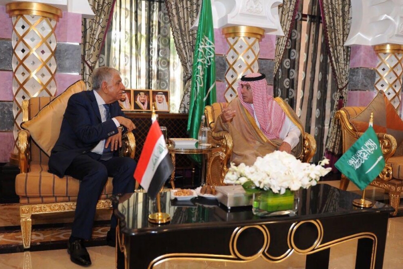 وزير الخارجية يلتقي وزير النفط العراقي