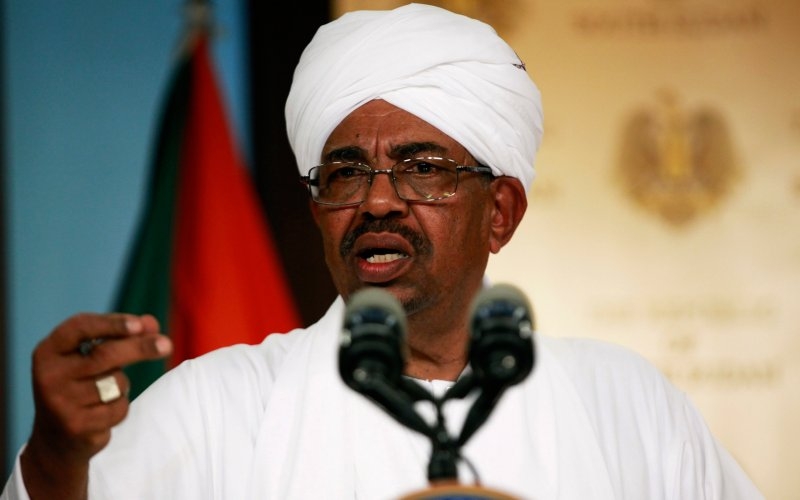  الرئيس السوداني : الحوثيون طائفة باغية والضربات ستستمر حتى يضعوا السلاح