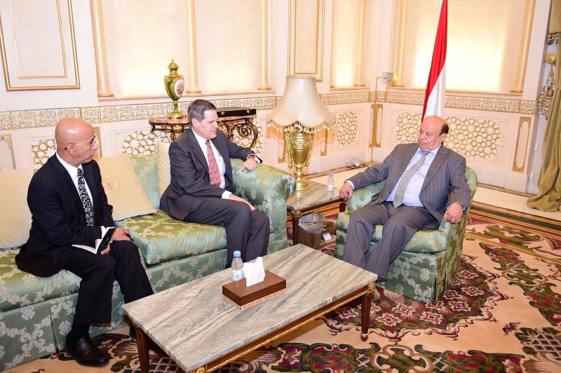 الرئيس اليمني يؤكد عدم جدية المليشيا الانقلابية في إحلال السلام ببلاده