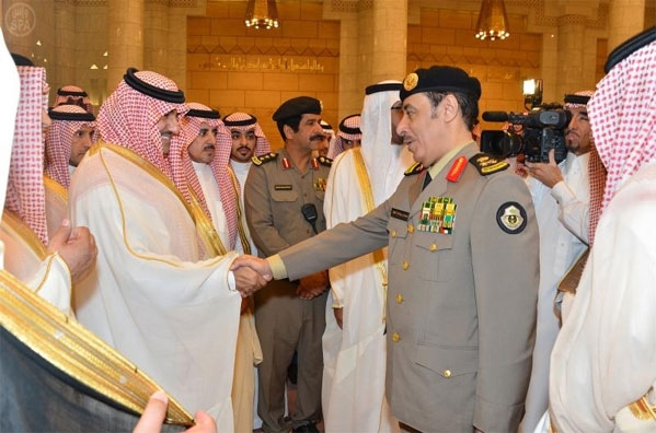 أمير منطقة الرياض يستقبل عدداً من أصحاب السمو والعلماء والمعالي وكبار المسؤولين من مدنيين وعسكريين وجمع من المواطنين 