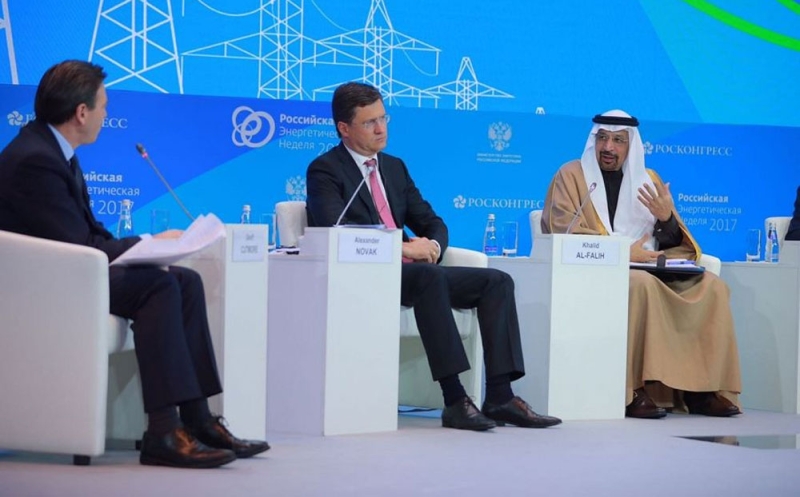 وزير الطاقة: العوامل الأساسية للسوق النفطي تتجه للتوازن