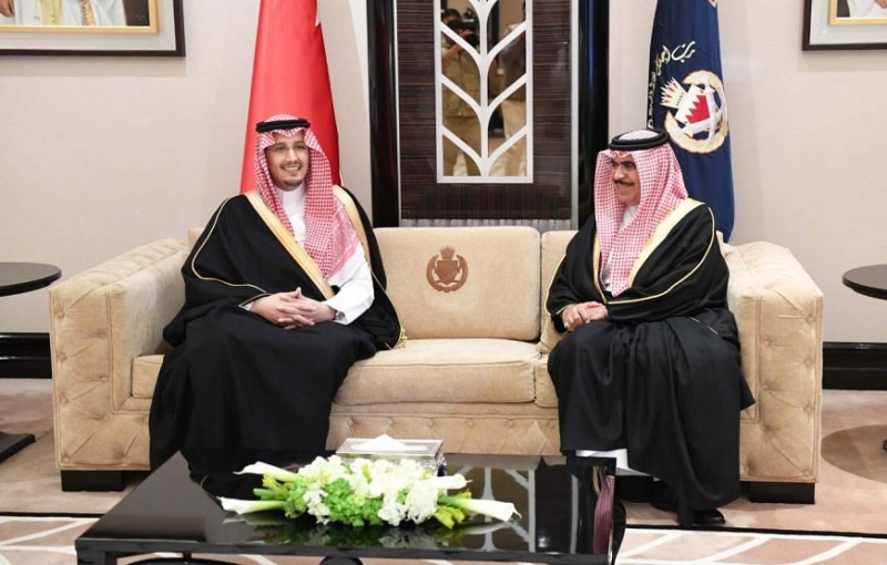 وزير الداخلية بمملكة البحرين يستقبل نائب أمير الشرقية