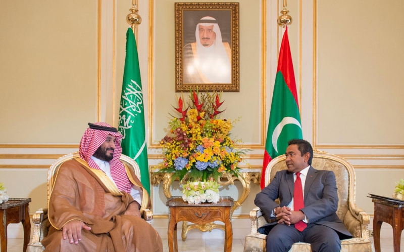 ولي ولي العهد يلتقي رئيس جمهورية المالديف
