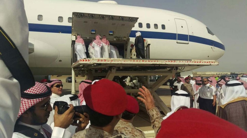 وصول جثمان الأمير سعود الفيصل -رحمه الله - إلى جدة