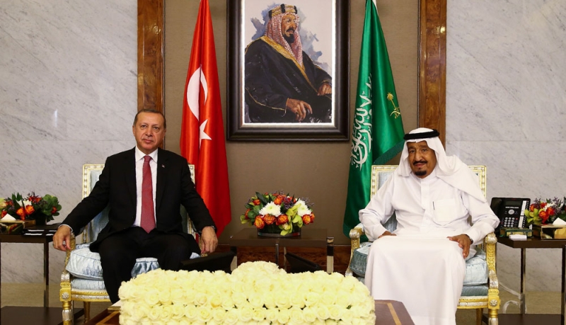 خادم الحرمين الشريفين والرئيس التركي يعقدان جلسة مباحثات