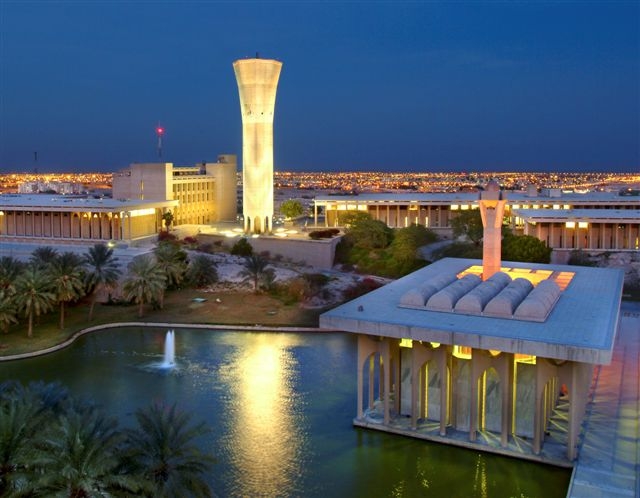 توقيع اتفاقية بين السعودية للكهرباء وجامعة البترول لابتعاث الطلاب 